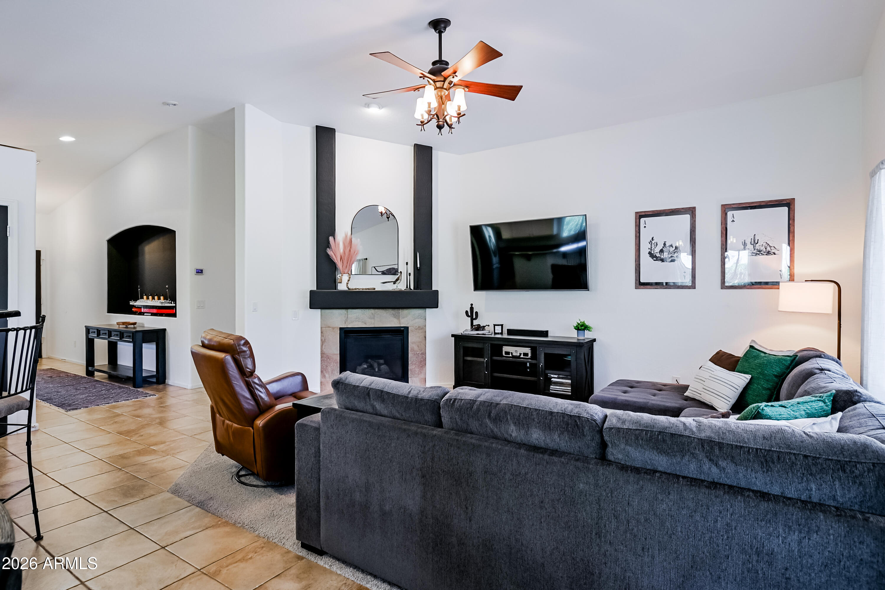 15276 W LAUREL Lane