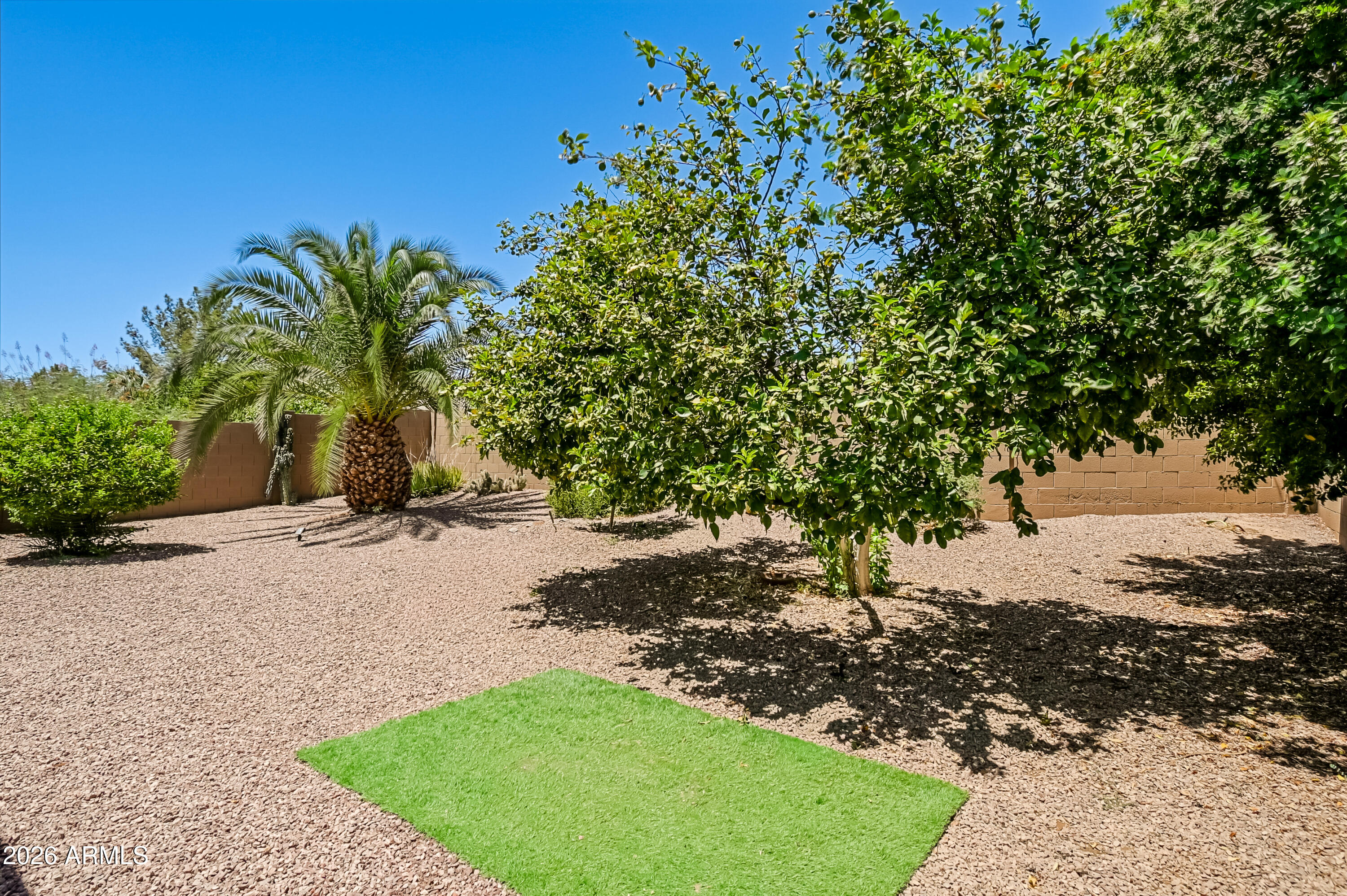15276 W LAUREL Lane