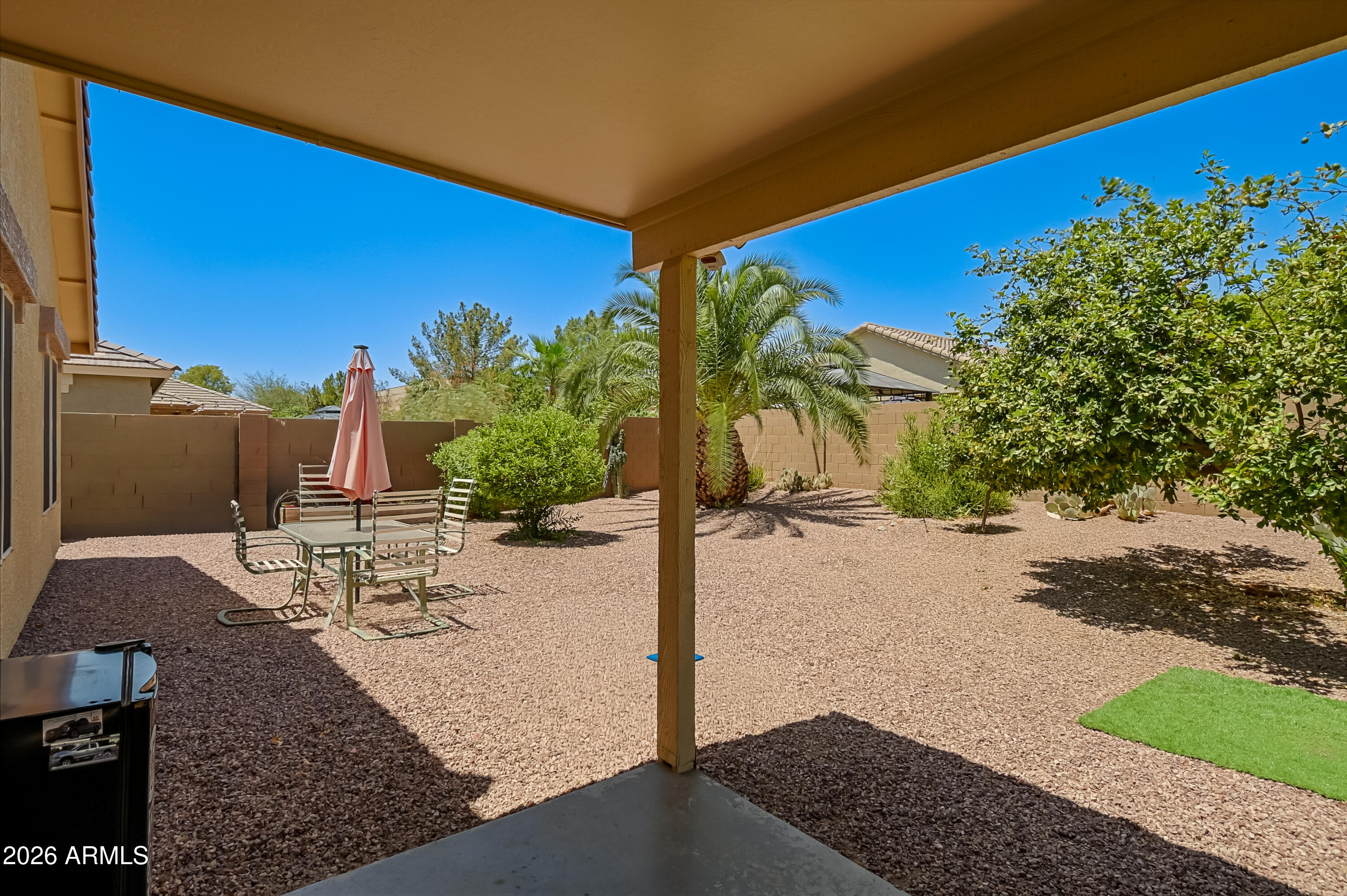 15276 W LAUREL Lane