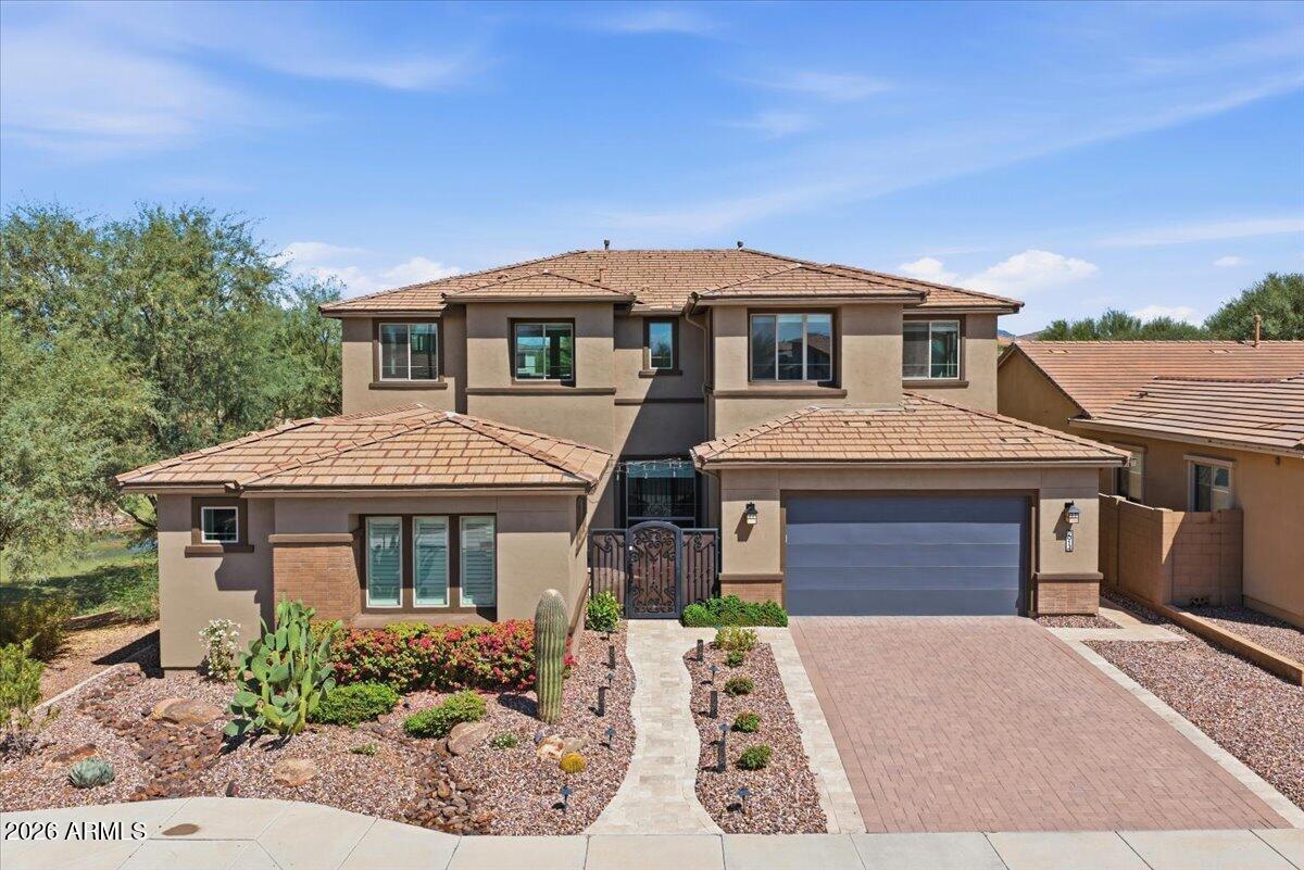 2914 E LOS GATOS Drive