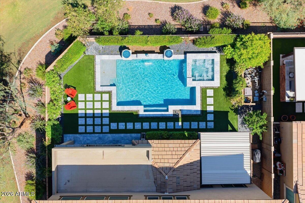 2914 E LOS GATOS Drive