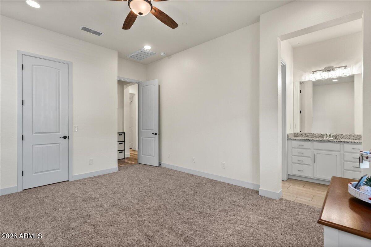 2914 E LOS GATOS Drive