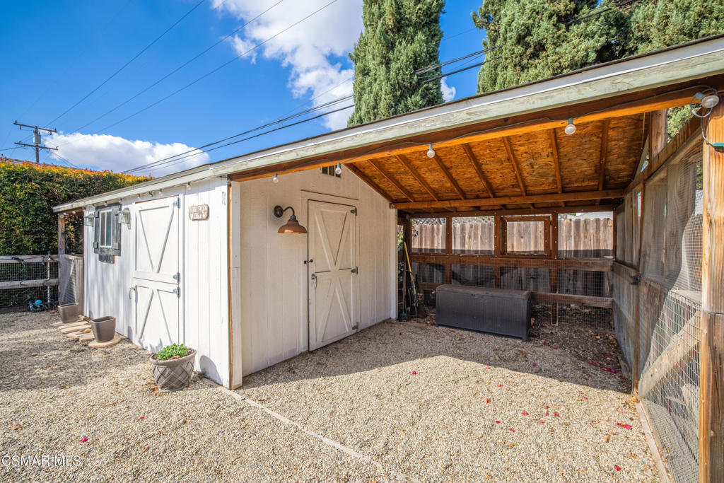 1407 Strawberry Hill Road