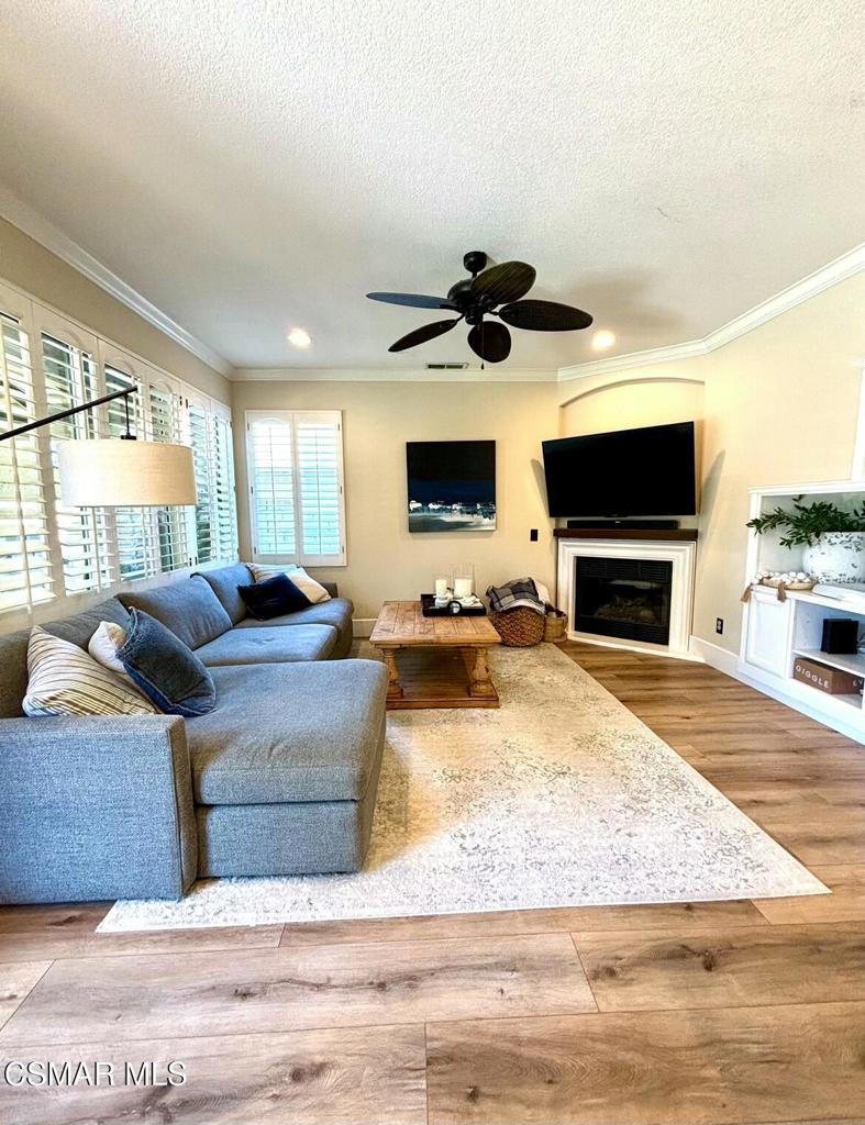 653 Camino De La Luz