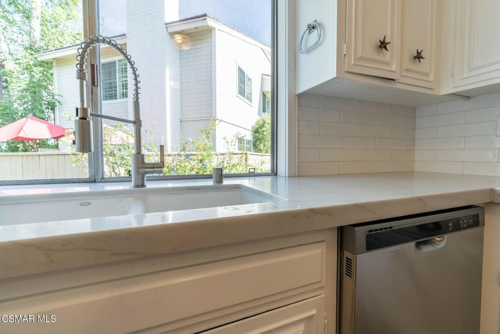 32015 Waterside Lane