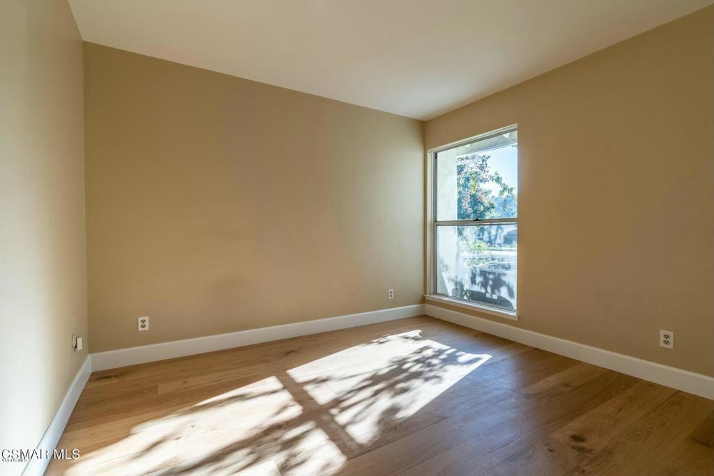 32015 Waterside Lane