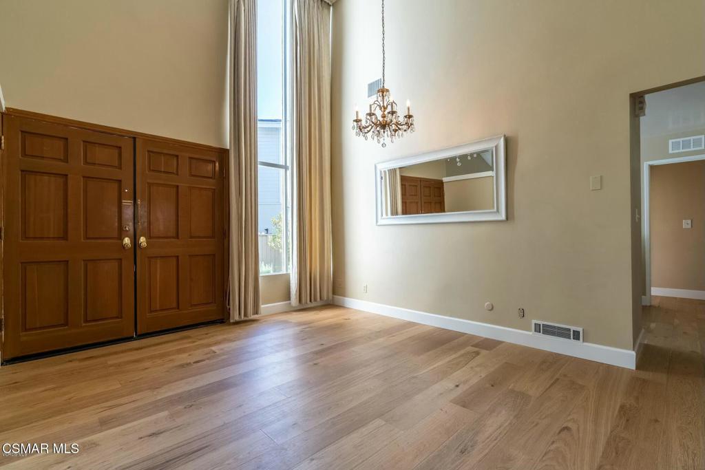 32015 Waterside Lane