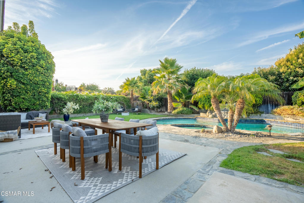 1669 Ridgewood Drive