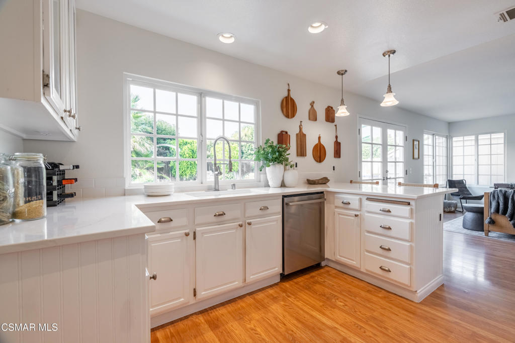 1669 Ridgewood Drive