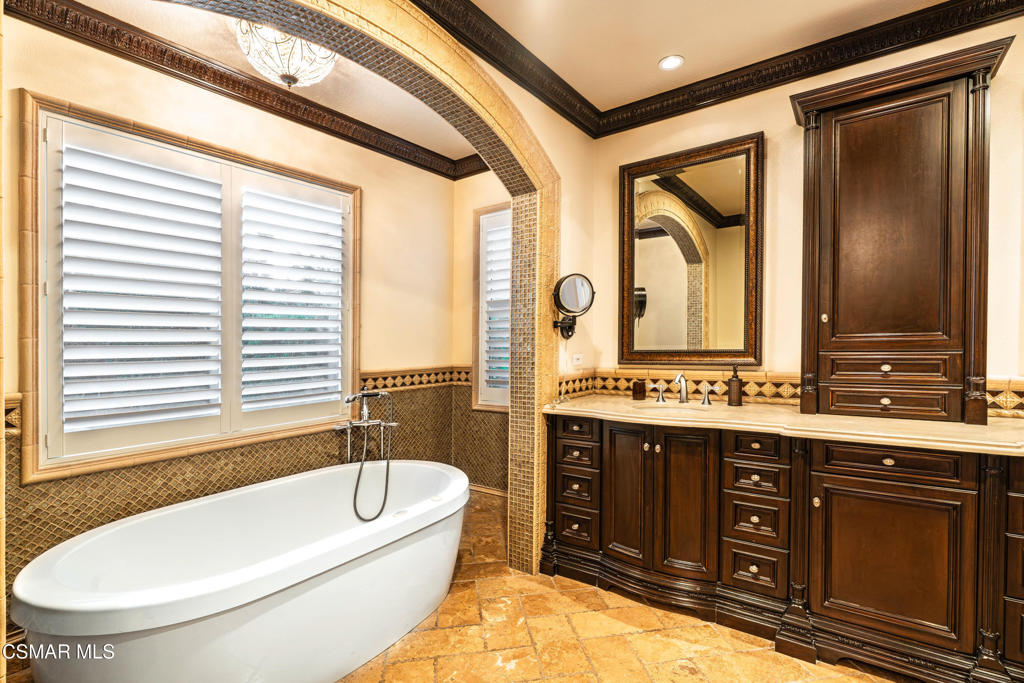 551 Rustic Hills Drive