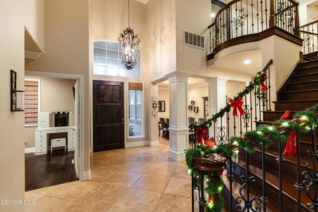 551 Rustic Hills Drive