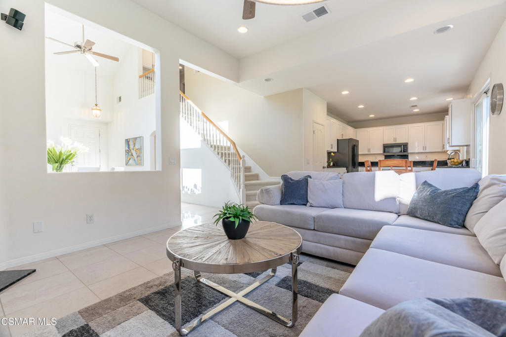 4406 Camino De La Rosa