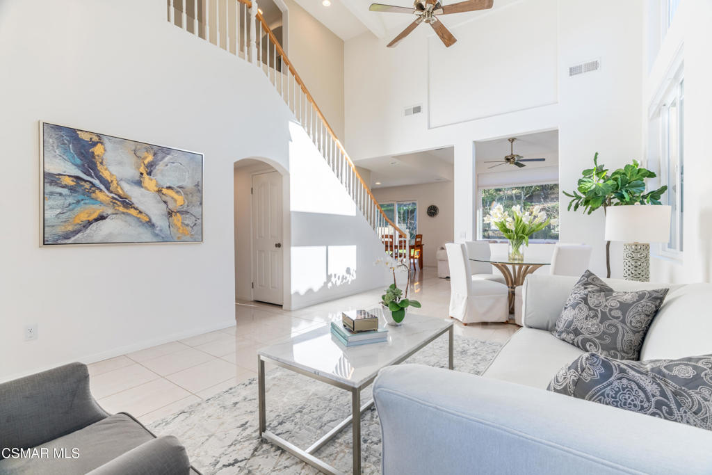 4406 Camino De La Rosa