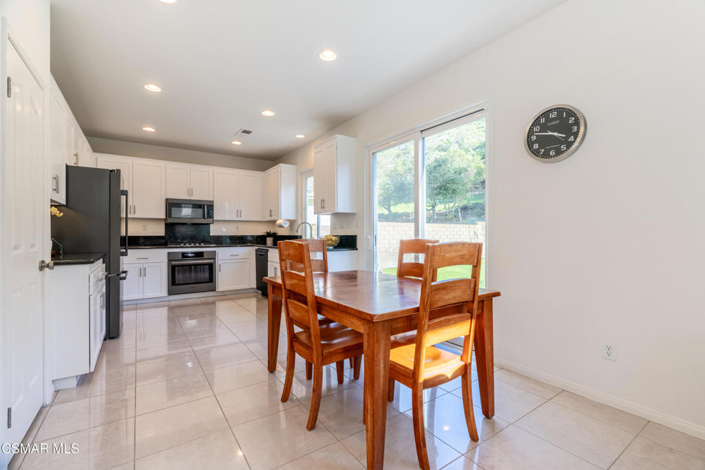 4406 Camino De La Rosa