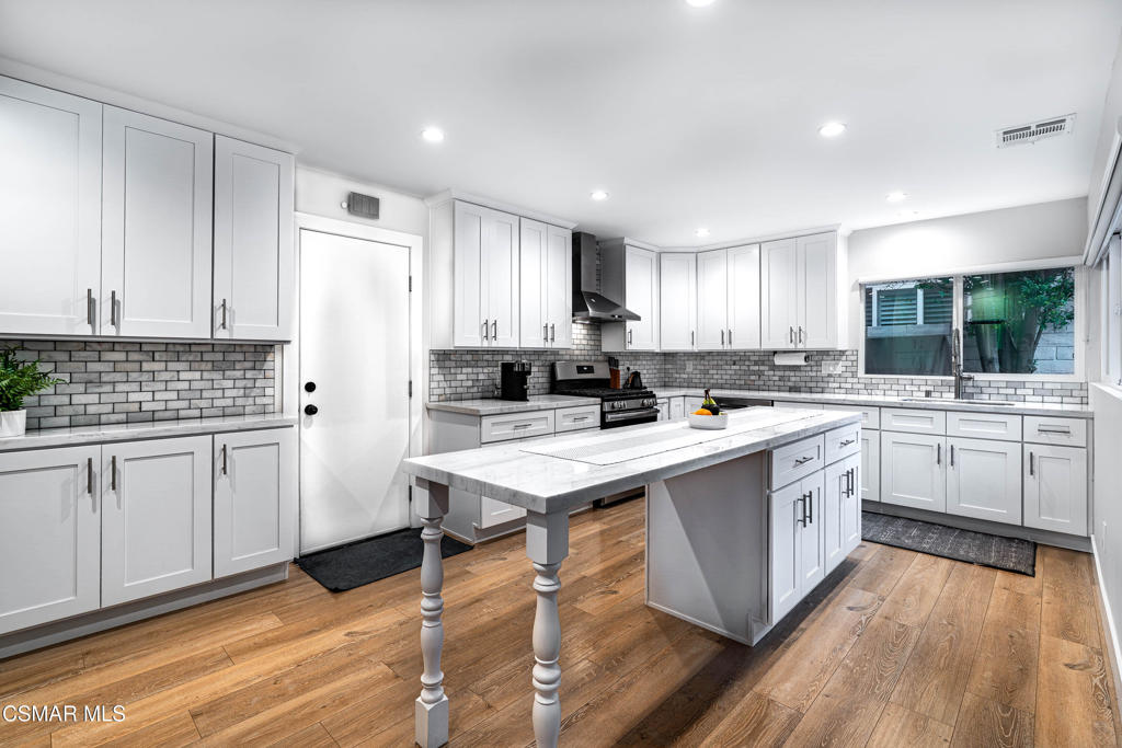 2836 Great Smokey Court