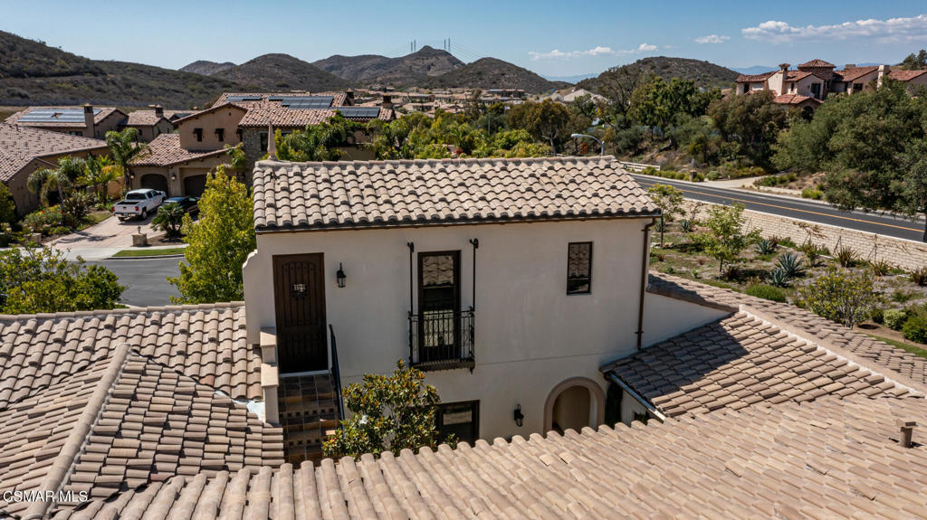 835 Via Sedona