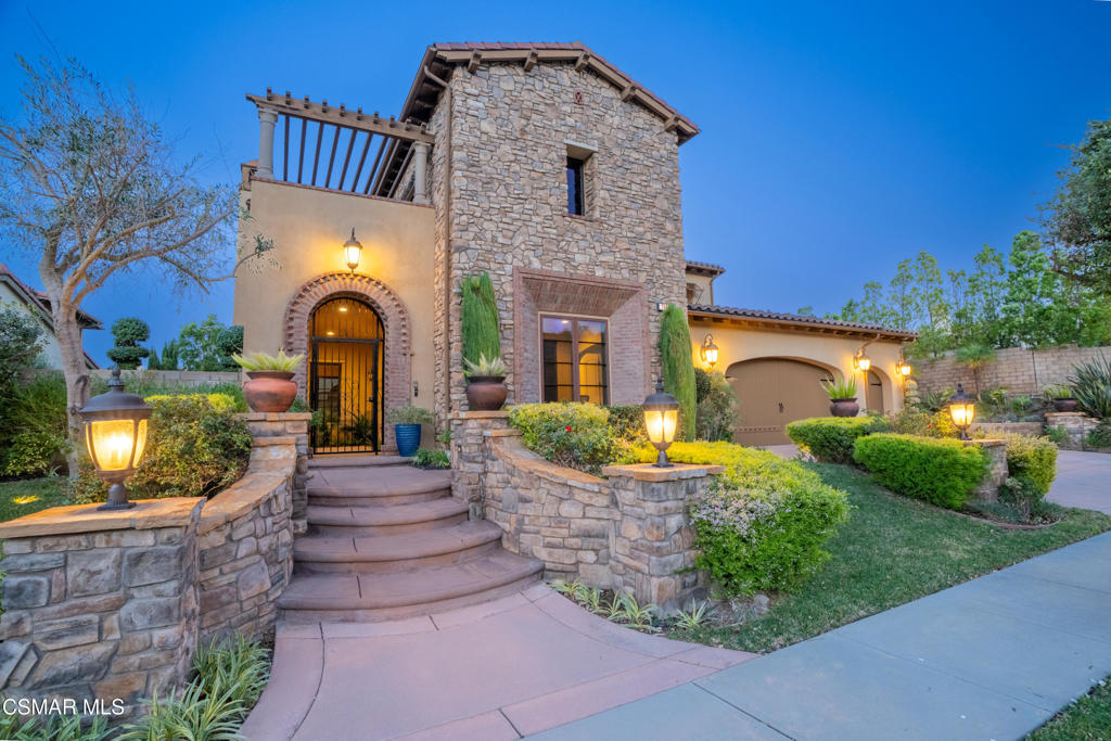 796 Via Sedona
