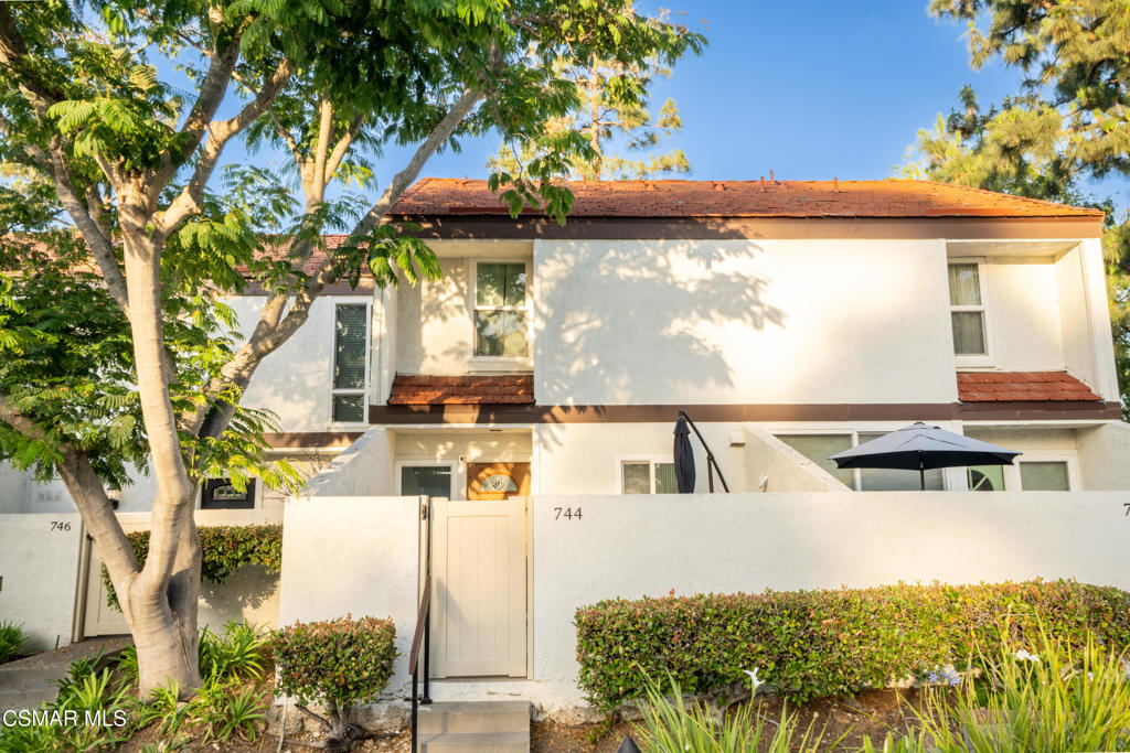 744 Tuolumne Avenue Thousand Oaks CA