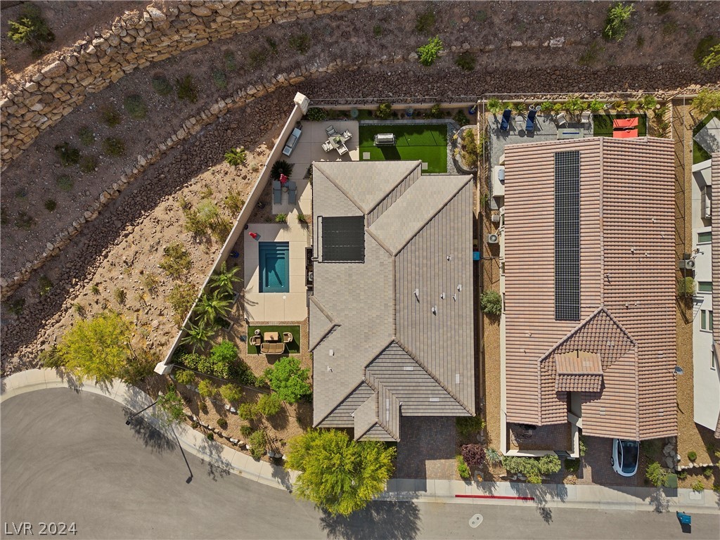 19 Cliffwater Street