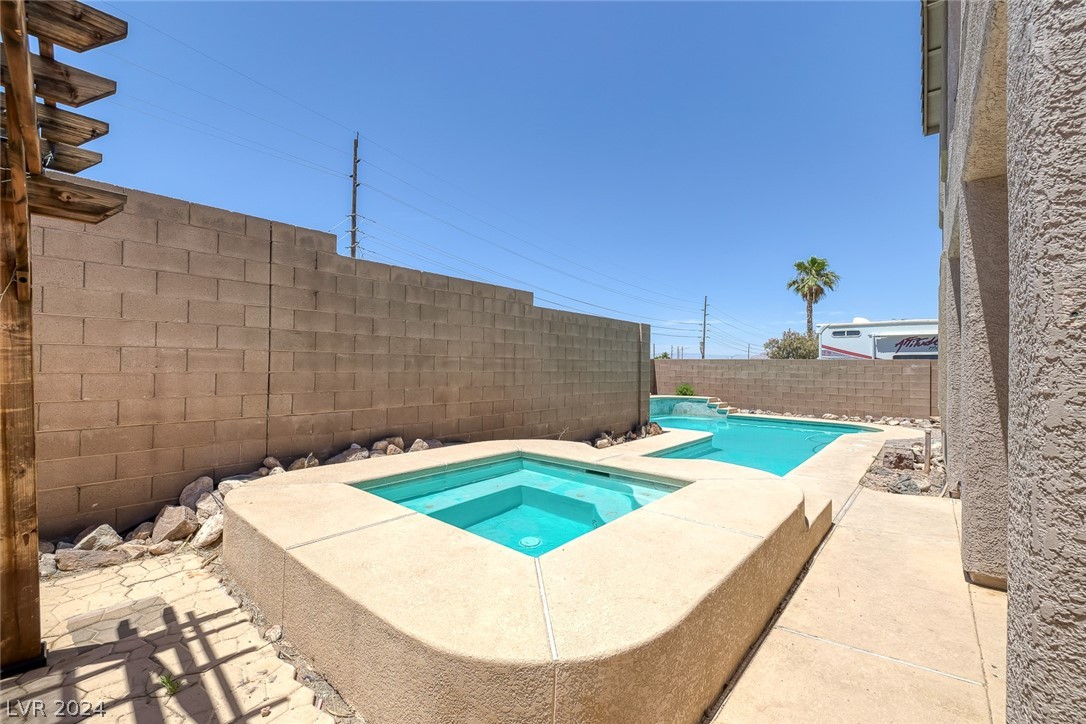 251 Palmarosa Street