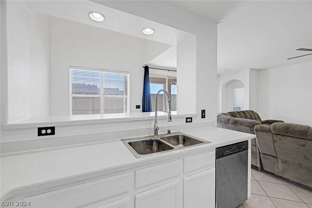 251 Palmarosa Street