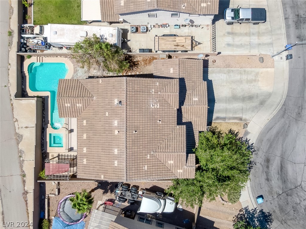 251 Palmarosa Street