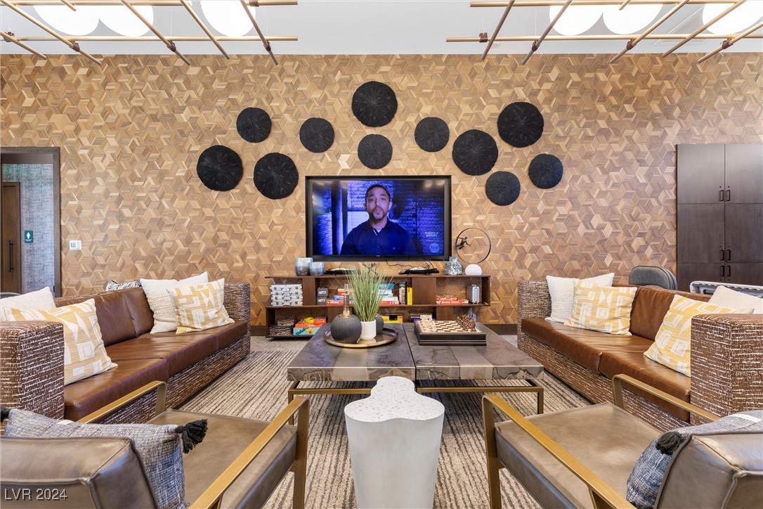 10028 Chrysolite Place