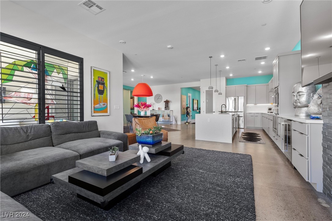 10028 Chrysolite Place