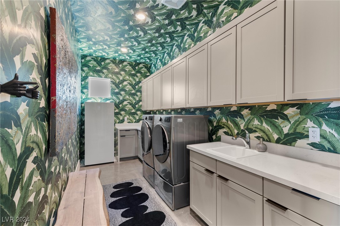 10028 Chrysolite Place