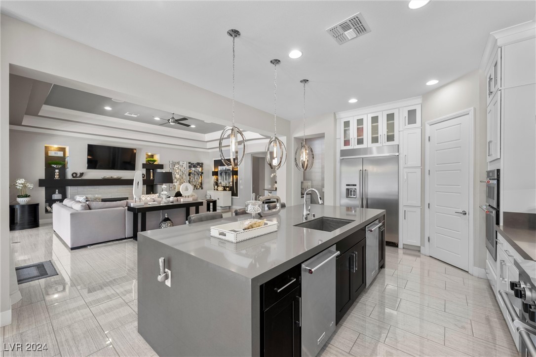 5811 Shangri La Night Court