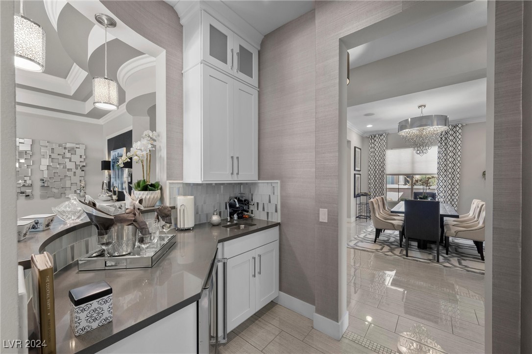 5811 Shangri La Night Court