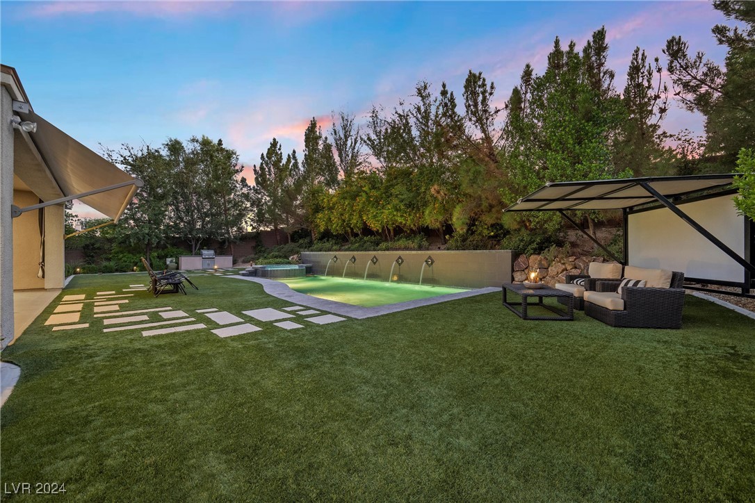 5811 Shangri La Night Court