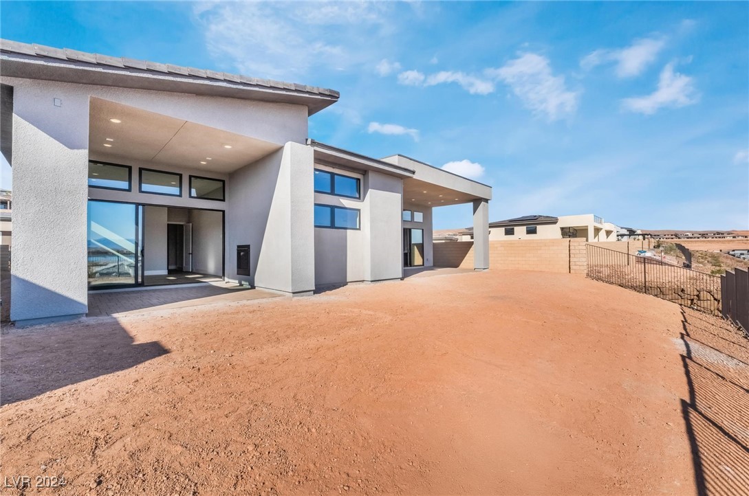 140 Tre Pietre Street