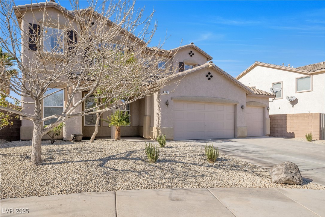 251 Palmarosa Street