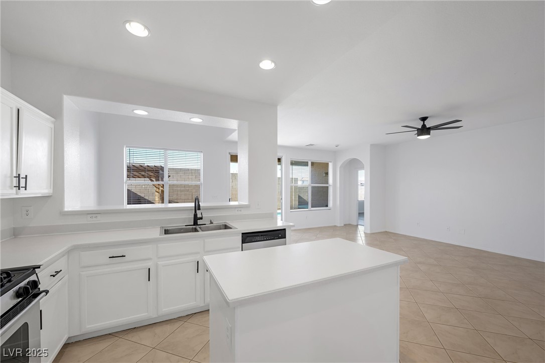 251 Palmarosa Street