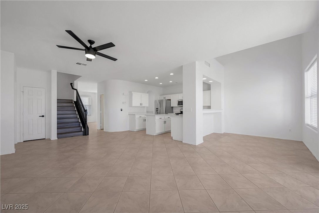 251 Palmarosa Street