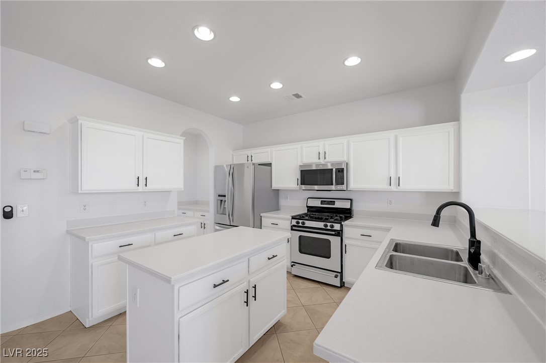 251 Palmarosa Street