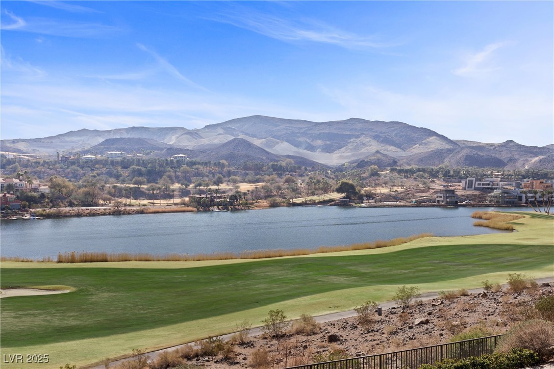 64 Bella Lago Avenue