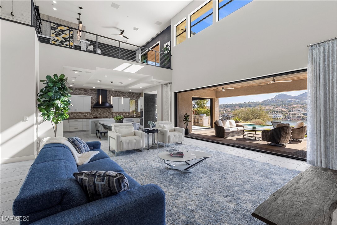 64 Bella Lago Avenue