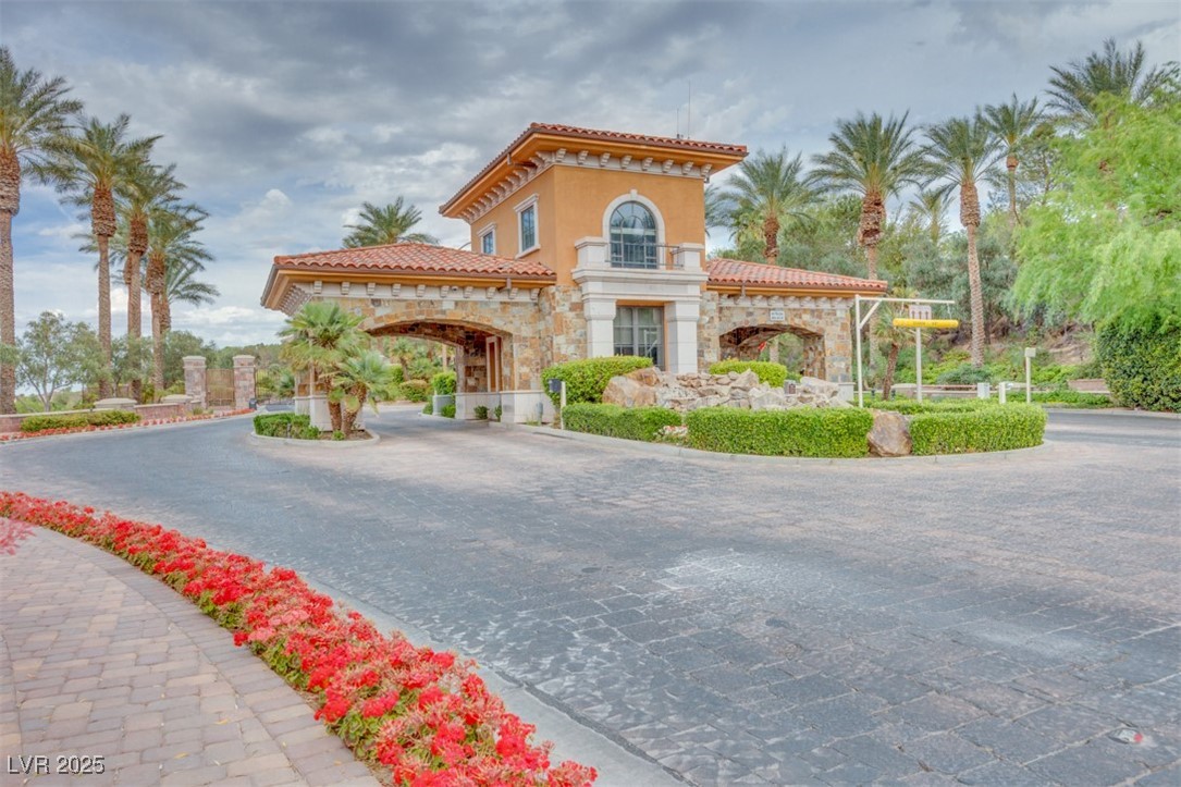 54 Bellissima Lago Court