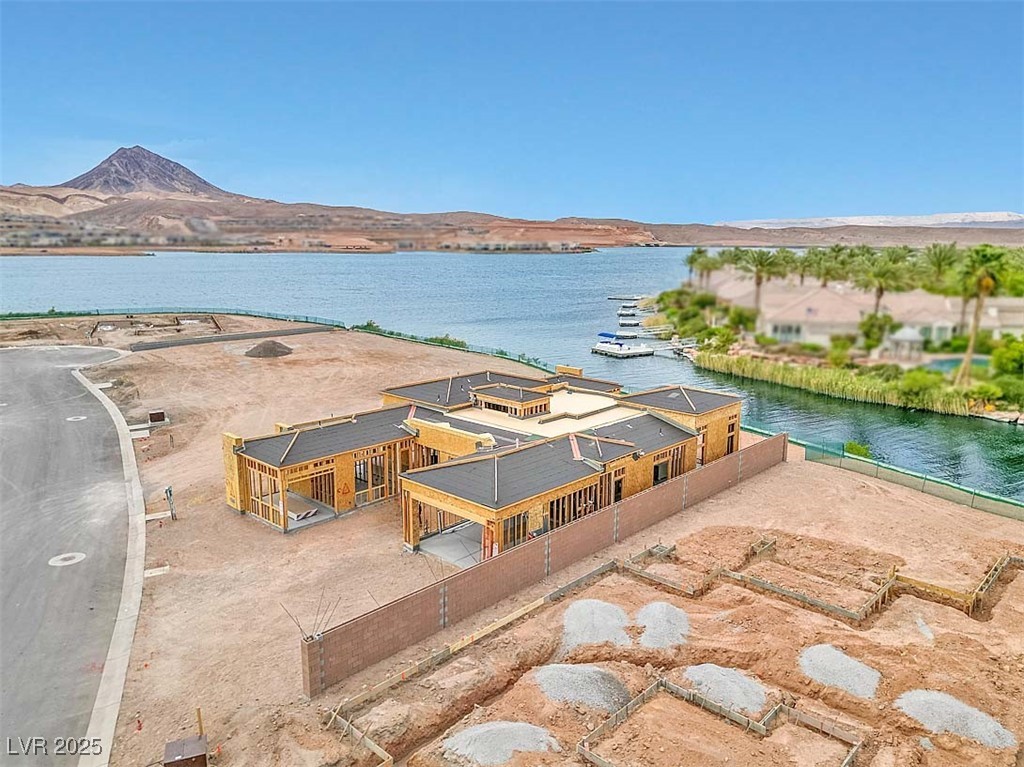 54 Bellissima Lago Court