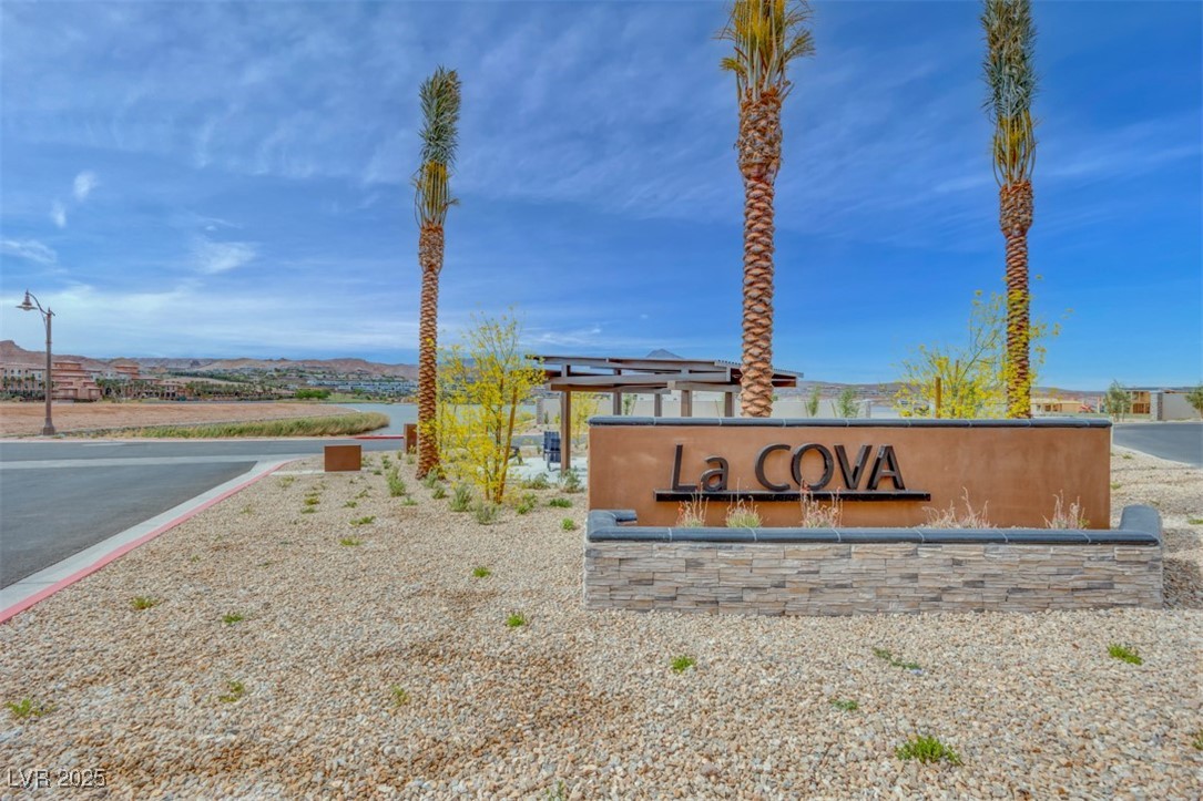 54 Bellissima Lago Court