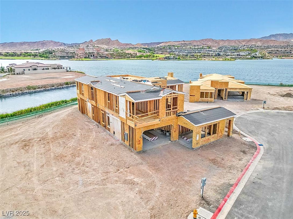 54 Bellissima Lago Court