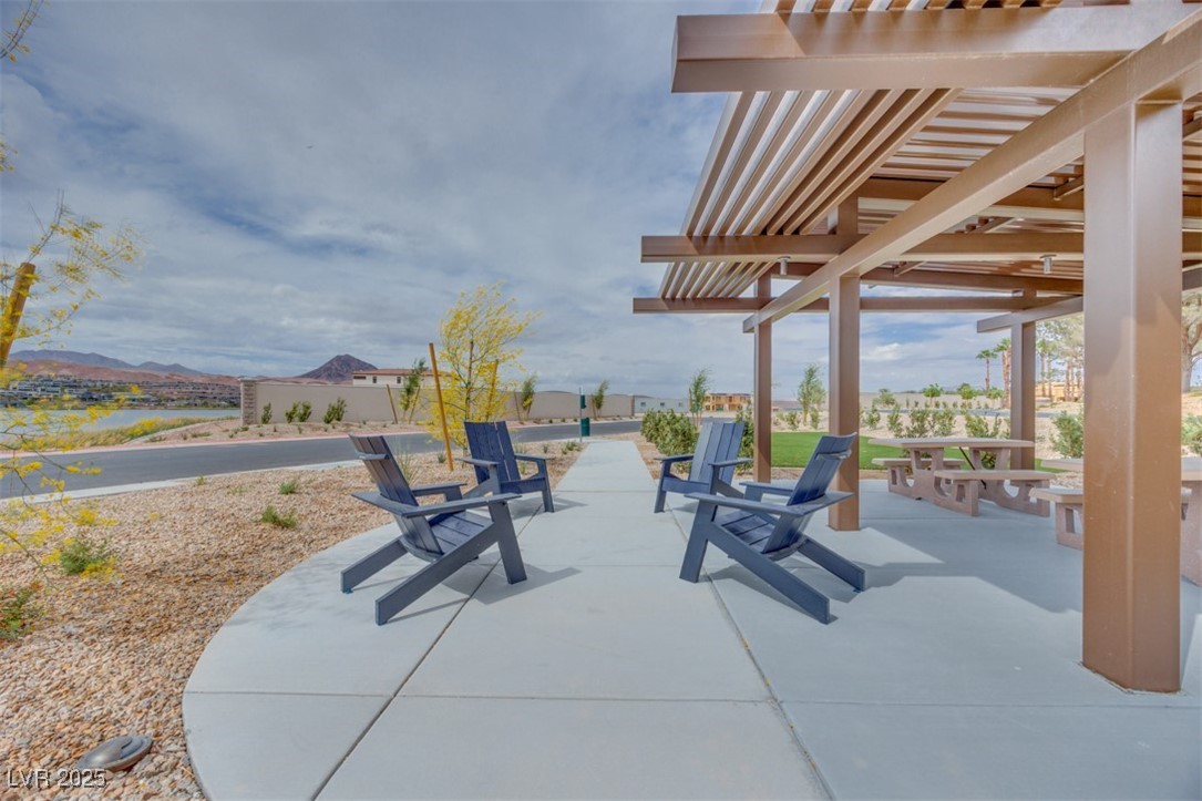 54 Bellissima Lago Court