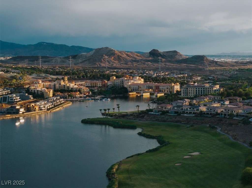 20 Via Paradiso Street