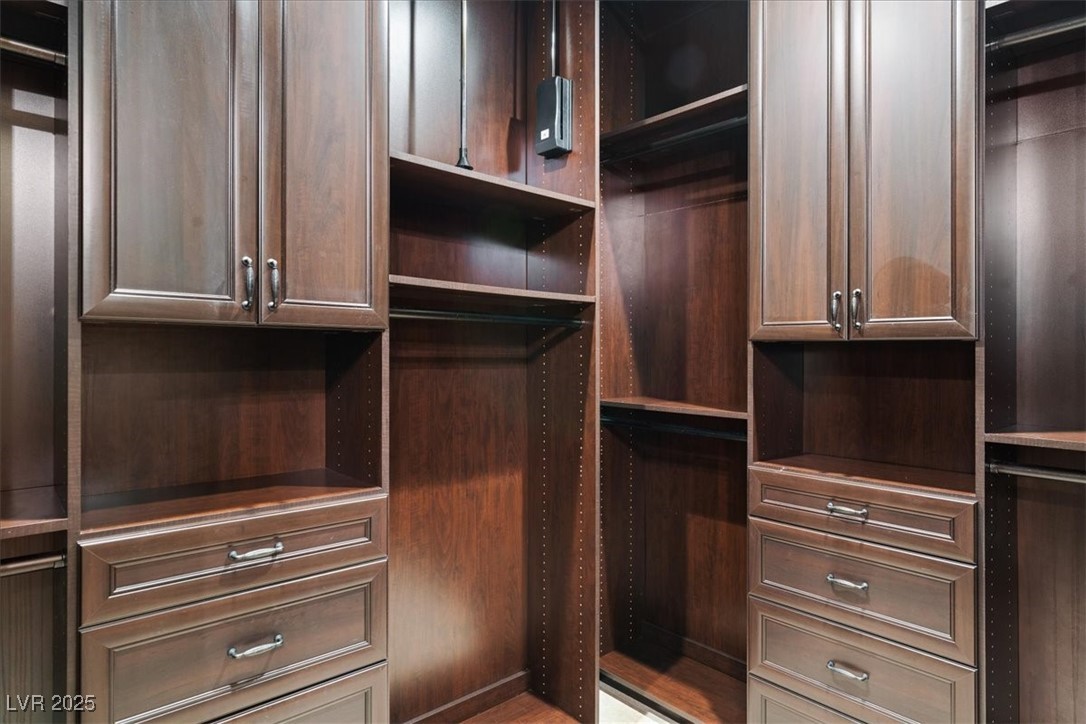 20 Via Paradiso Street