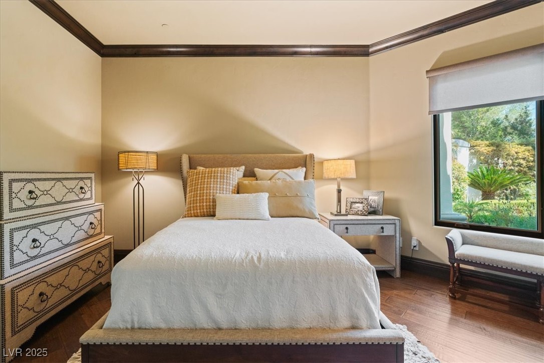 20 Via Paradiso Street