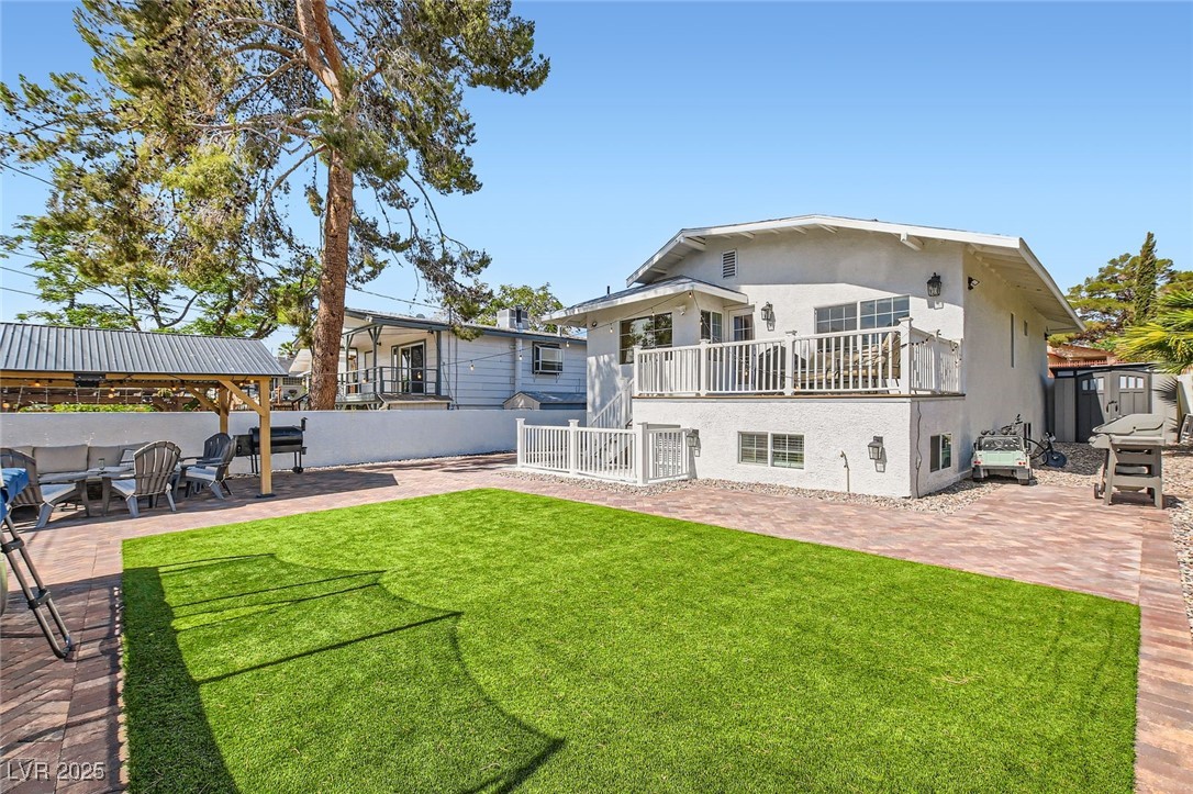 615 D Avenue