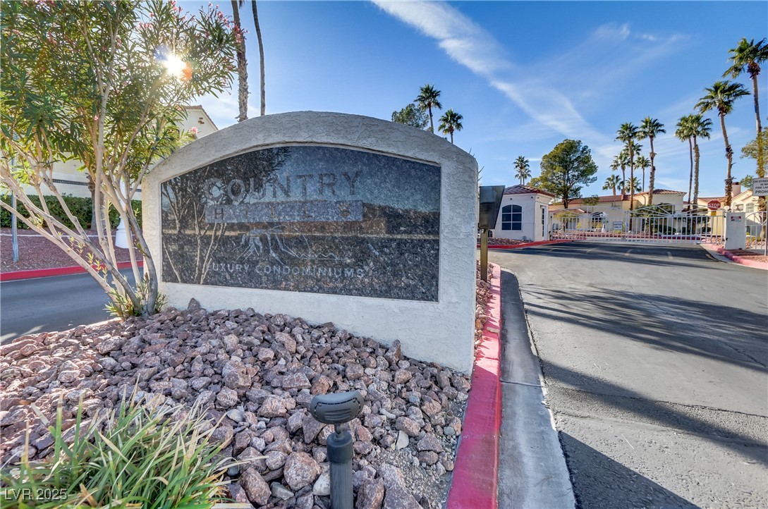 698 South Racetrack Road 1714