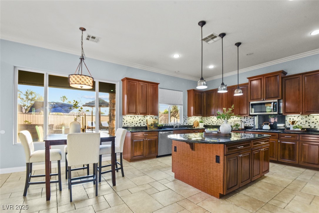 8209 Chapelle Court